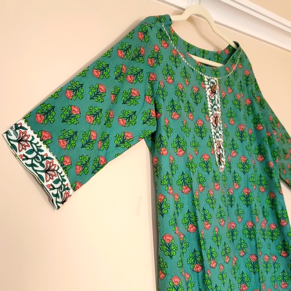 NWOT boutique Kaftan 3/4 sleeve green w pink bloom Block print XXL